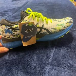 Men’s size 10.5 ASICS sneakers. Brand new. Son didn’t like what I picked out.